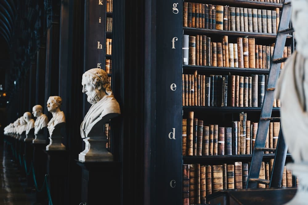 Biblioteca jurídica